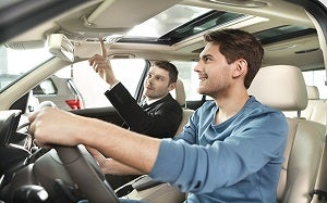 Schedule a test drive at Nissan Comalcalco in Tabasco, Tabasco, México.